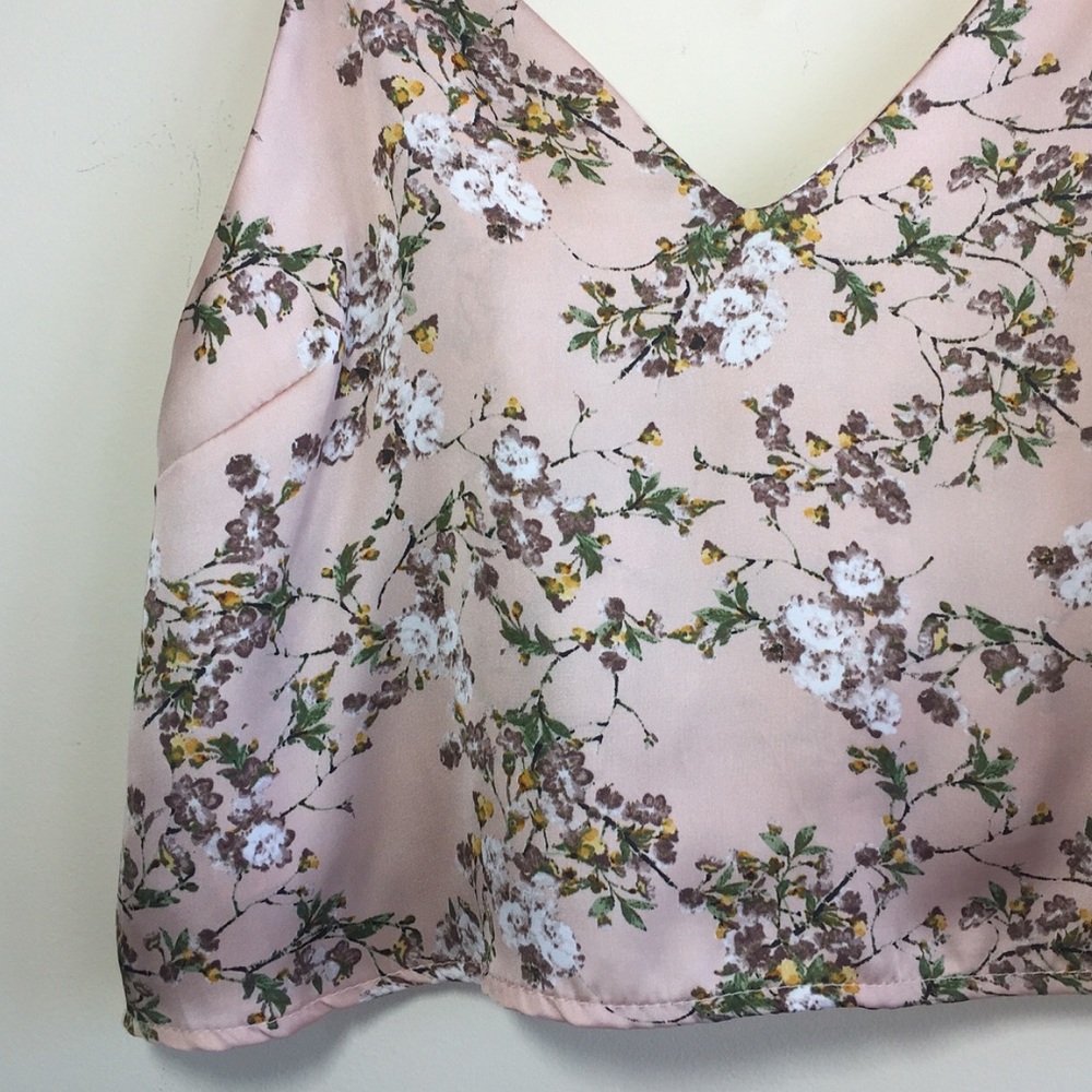 BUY 2 GET 1 Audrey 3+1 'Israel' Crop Top - Picture 2 of 3